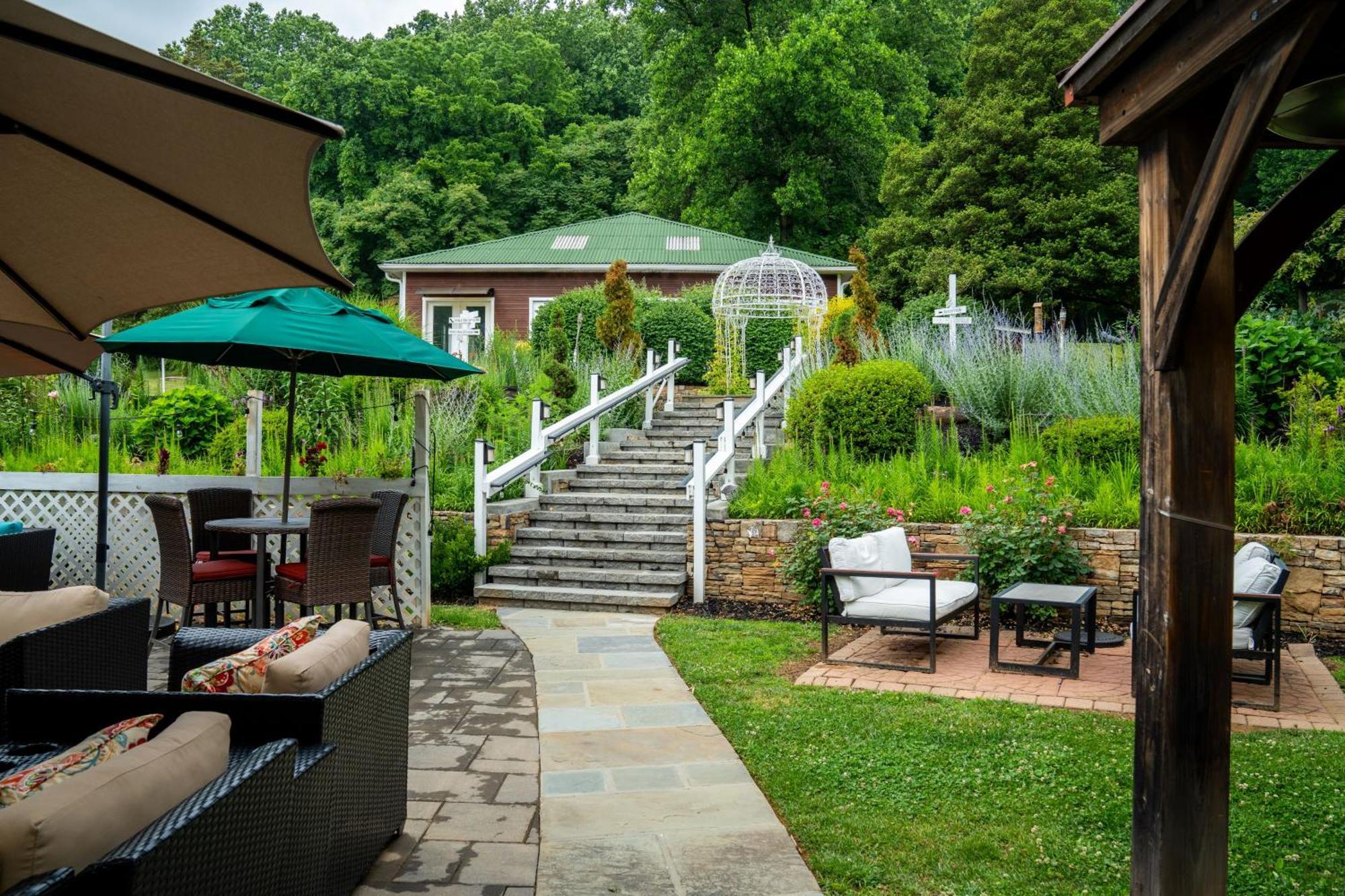 Stone Manor Boutique Inn Britain Exterior foto